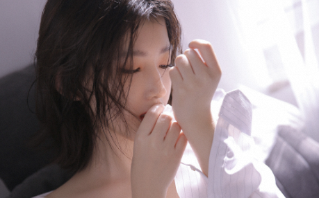 女子头部扎入十公分大钉子，本以为是意外，不料是残疾老公的谋杀