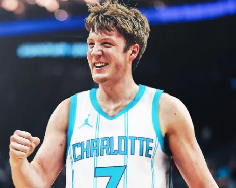 NBA常规赛，黄蜂主场迎战步行者的比赛已经结束，最终黄蜂以129-108大胜步行