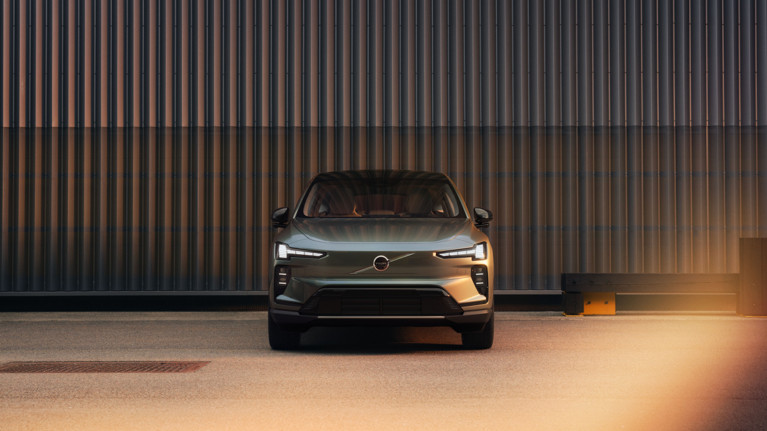 沃尔沃革新之作——全新纯电SUV沃尔沃EX60全球首秀