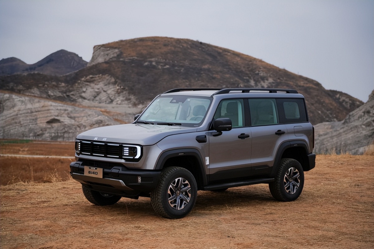 周末出逃计划：BJ40燃油版教你轻松切换生活模式