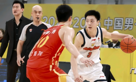 胡明轩2分，广东男篮险胜广厦。CBA常规赛，广东男篮客场挑战广厦，这场比赛胡明轩