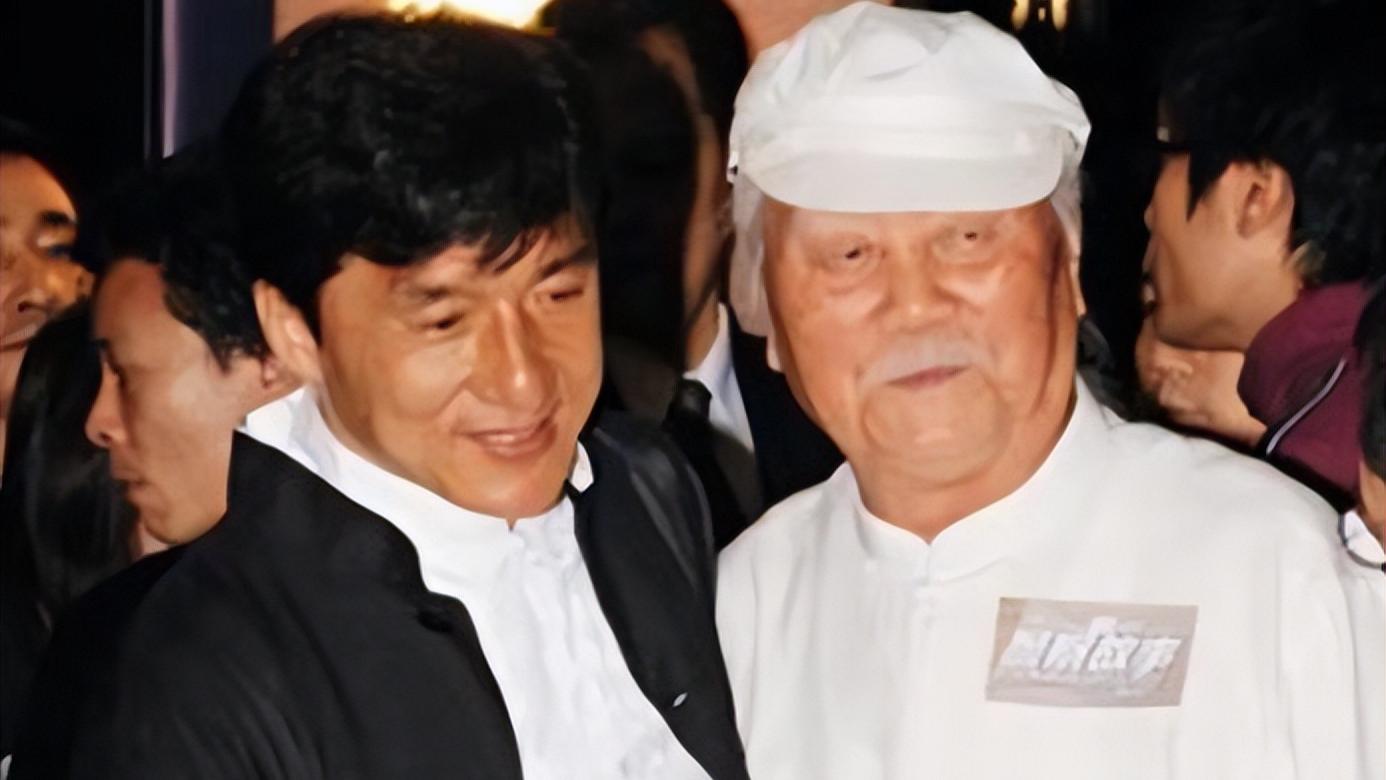 成龙父子三代家族身世内幕
