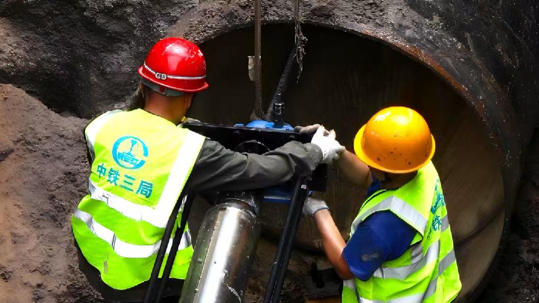 广东首例超大管径供水管道带压接驳施工顺利完成