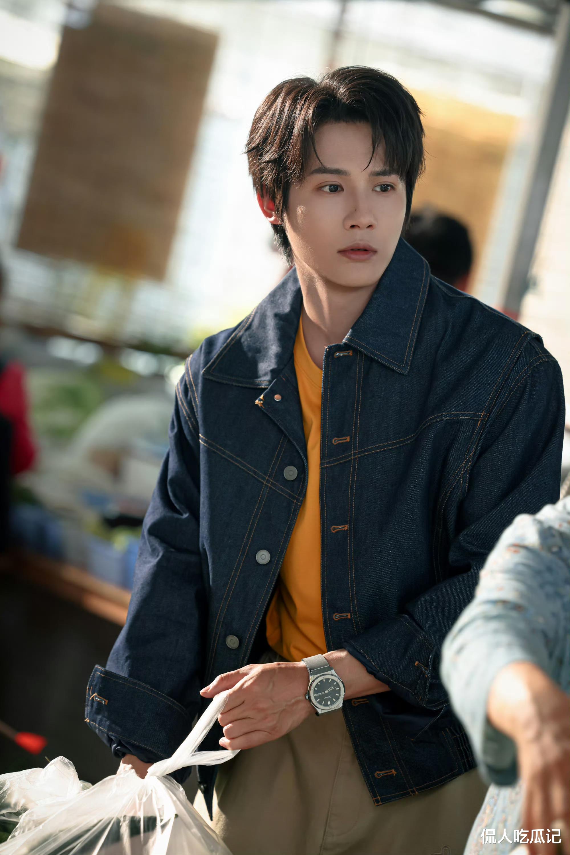 郑业成：学京剧武生出身，早年被公司坑，32岁长得帅却难火