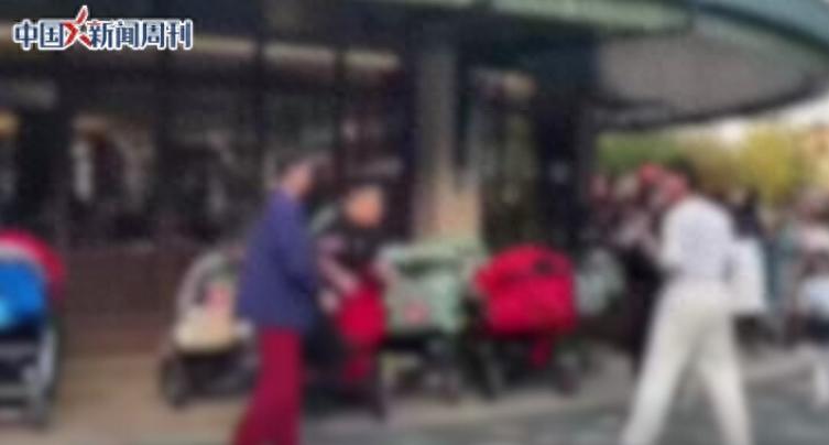 上海迪士尼游客因劝阻吸烟遭掌掴、脚踢，警方介入