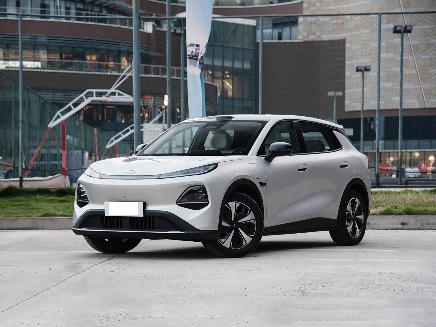 长安全新纯电SUV上市！售价亲民，运动外观配激光雷达，续航5