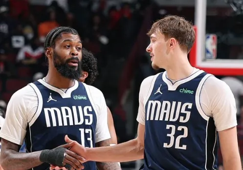 NBA常规赛，独行侠127-138不敌魔术。

本场比赛，独行侠队球员库珀-弗拉