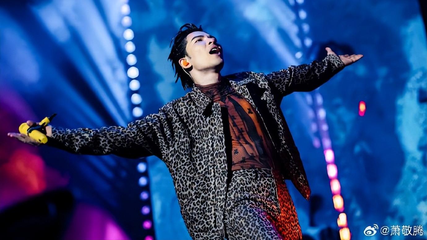 萧敬腾官宣巡回演唱会，遭沈阳文旅公开喊话，雨神霸气接招！