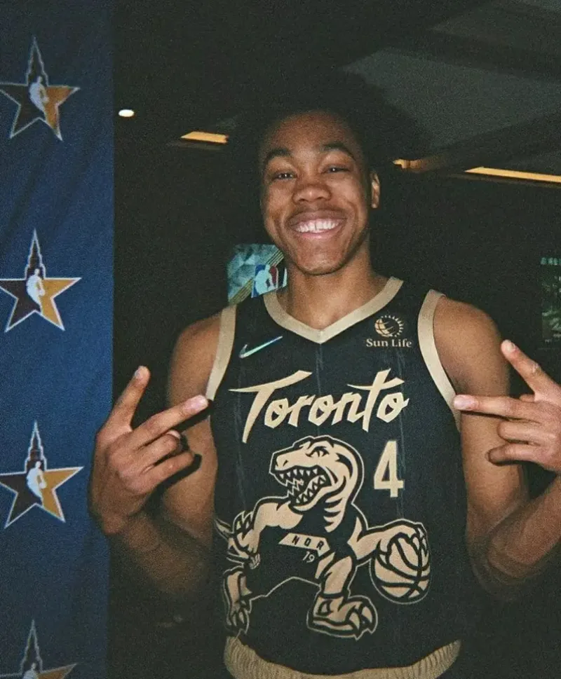 感觉猛龙今年最多也就首轮了，伊巴卡们觉得呢

很难有突破啊，看了一下这其他几支队