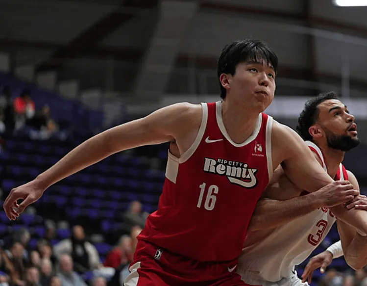 NBA G联赛，混音之城132-122战胜山谷太阳。

开拓者球员杨瀚森出战29