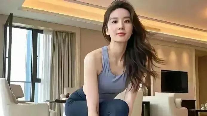 40岁刘诗诗生图封神