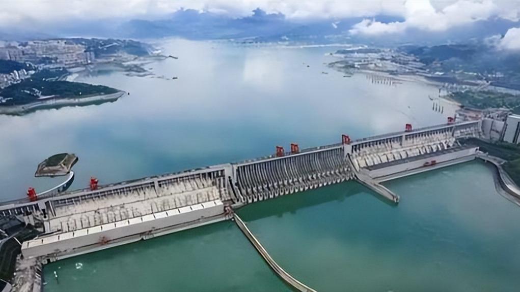 三峡大坝总投资近2500亿，如今回本了吗？