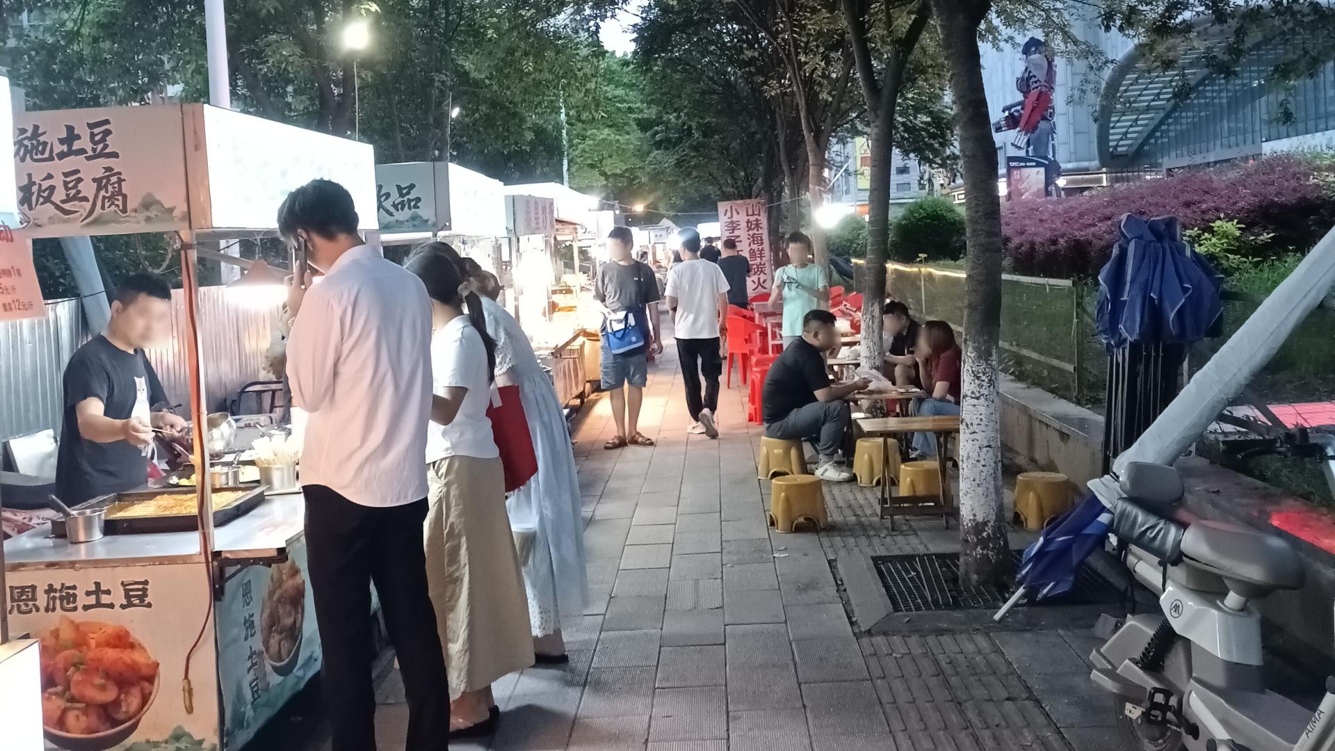中年失业负债，我带娃在武汉摆地摊之58：摆摊好做吗？