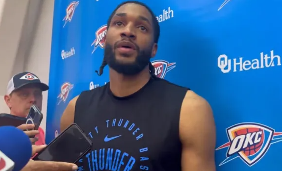 雷霆球员以赛亚-乔今天接受了记者采访。

谈到球队内部是否讨论过卫冕，乔说道：“