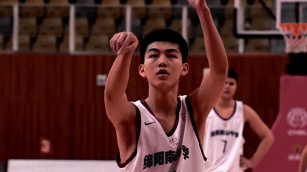 聊聊徐杰、杨溢之后的优秀惠州籍后卫，哪些有职业前景呢？