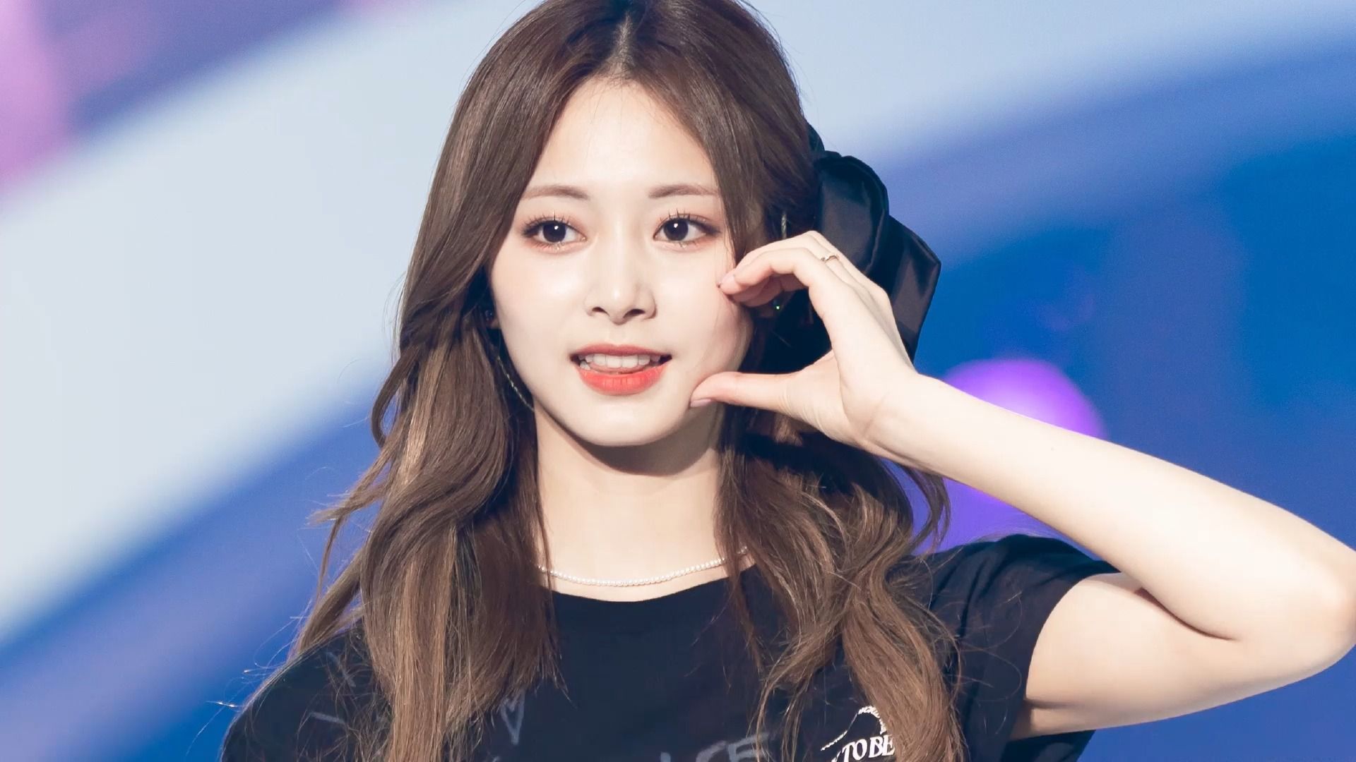 许光汉周子瑜传绯闻，合影为证太过草率，沉默回应显离谱