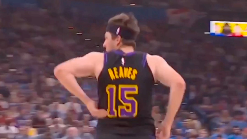 湖人真完蛋了！里夫斯也报销了！老詹真单核了