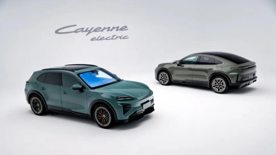 保时捷携全球首发新车亮相北京车展