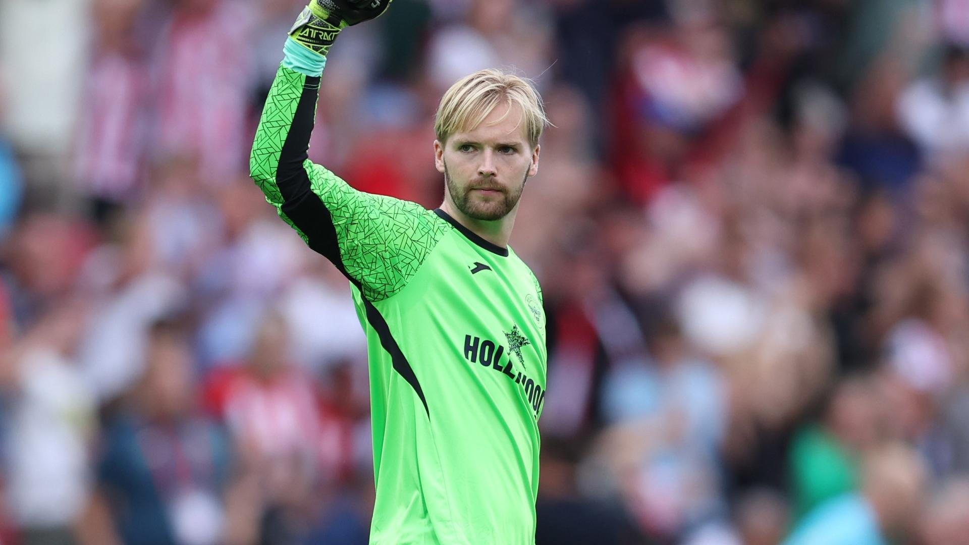 格伦·约翰逊：切尔西可考虑签凯莱赫或特拉福德，前者是稳妥选项