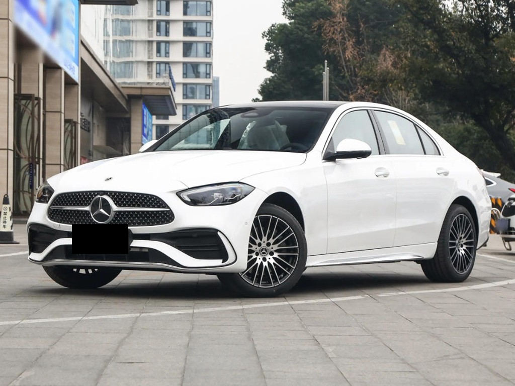 奔驰4款车型开启官降，GLC最高降6.9万，是真有诚意还是博