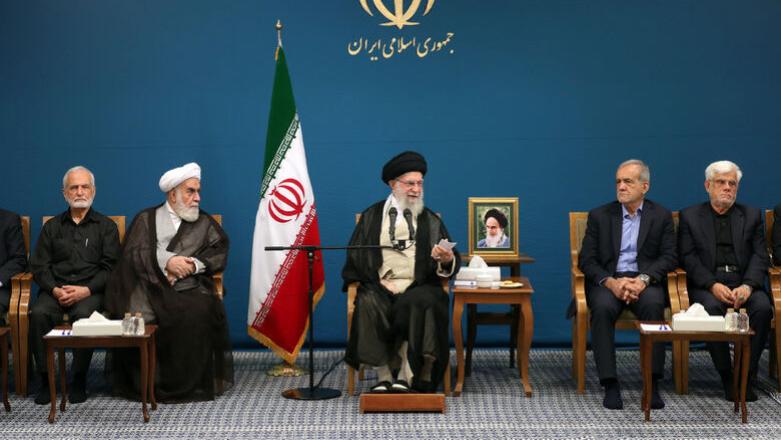 开个会，要你命：伊朗高层因开会曾被团灭过，哈梅内伊还是如此大意？