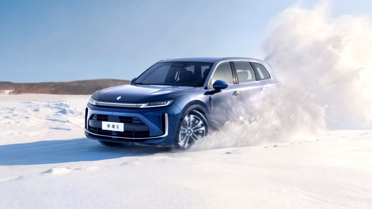 轴距超3米1的大六座SUV，华境S搭载鸿蒙座舱5.0，堆料有点猛