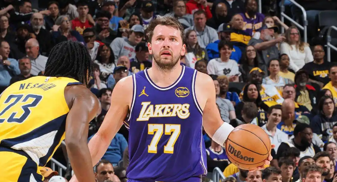 搞不懂东契奇为啥都是首节发力
如题，我相信这是他个人选择的打法，但是他为啥要这样