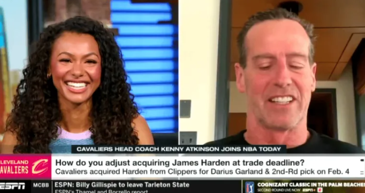 骑士主帅肯尼-阿特金森接受了ESPN采访，在接受采访时谈到詹姆斯-哈登：
“顶级