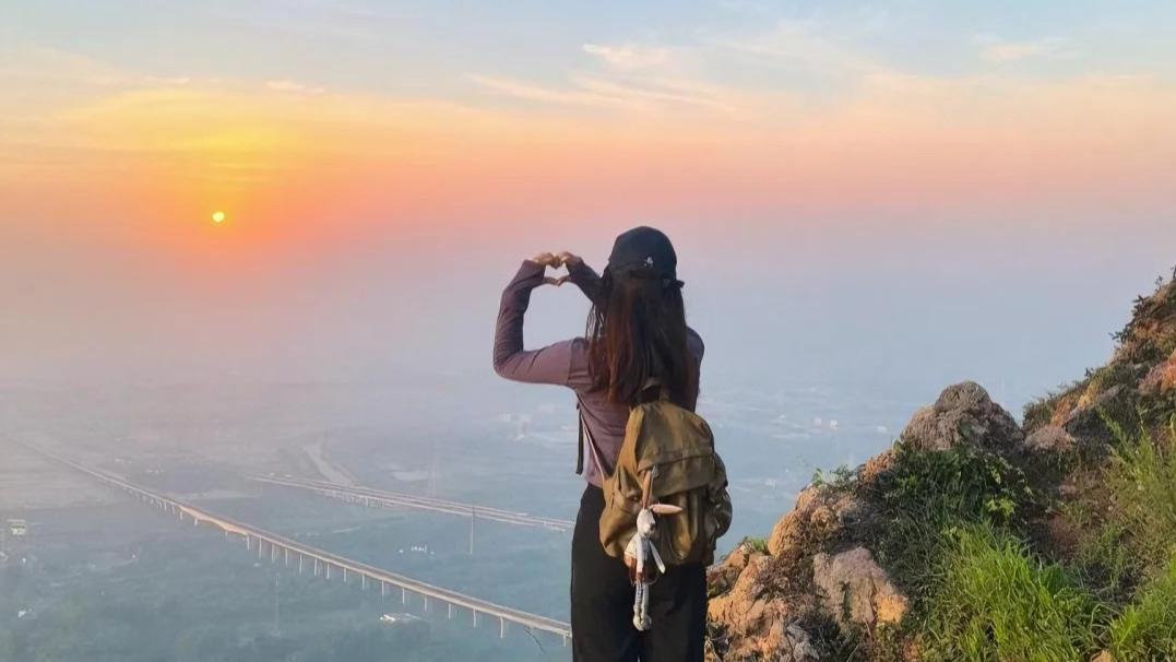 江苏25岁女，认为男友妈妈有恶意对待她的嫌疑，要嫁过去吗？