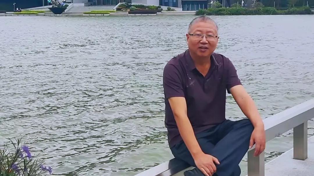 “勤密”不是常用词，可我喜欢这个词