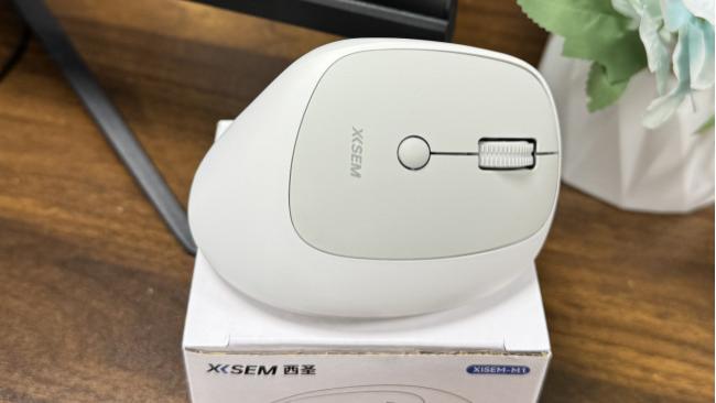 立式鼠标能缓解鼠标手吗？推荐10款久用不累更省力的人体工鼠标，实测顺手不费劲！