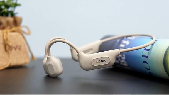 适合徒步戴的运动耳机有哪些？长续航轻量化高口碑款式真实测评