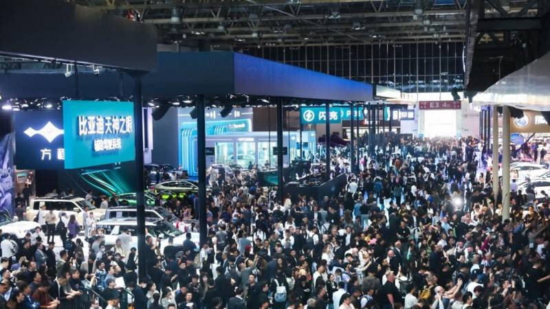 比亚迪集团包馆北京车展E3馆 五网四品牌同台亮相