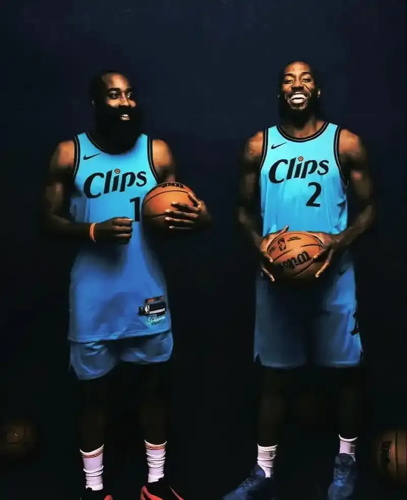 小卡一阵？我觉得应该不会给他，快船战绩太拉了

如果哈登在的话，和小卡一起把战绩