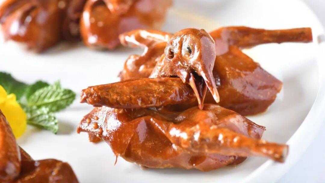 不算湘菜的它，为啥成了湘菜馆的“隐形标配”？