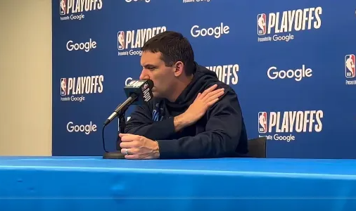 NBA季后赛，雷霆主帅马克-戴格诺特接受采访，谈到了谢伊-吉尔杰斯-亚历山大面对
