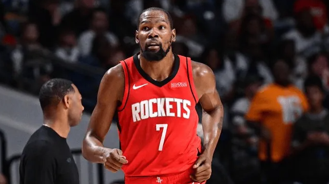 美媒Bleacher Report 认为火箭队下赛季的表现会略有下滑。
“火箭并