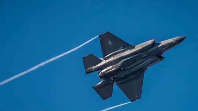 印度空军飞机多， 美国排名第三，中国第四，可真打起来谁怕谁？