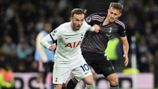 热刺夺冠前景浮现！9轮23分写下英超历史，凯恩再度