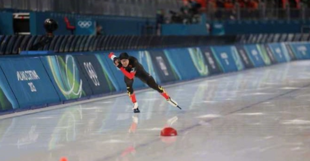 北京时间2月20日凌晨，在米兰-科尔蒂纳冬奥会速度滑冰男子1500米比赛中，宁忠