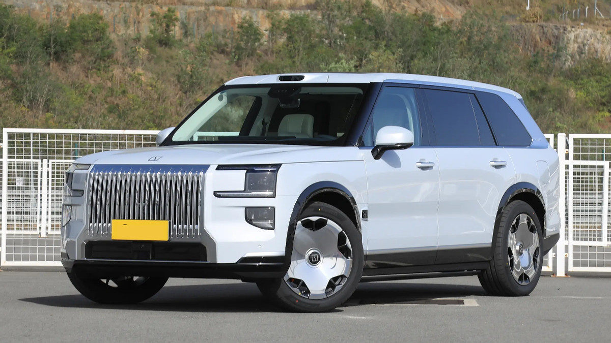 不吹不黑，详细对比极氪9X和问界M9，谁更懂你对豪华的需求？