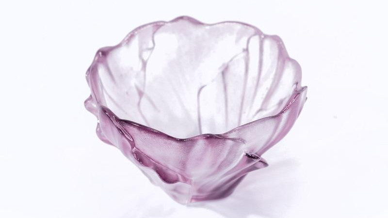 古法琉璃紫罗兰花瓣碗：凝紫韵流光，藏花间雅意