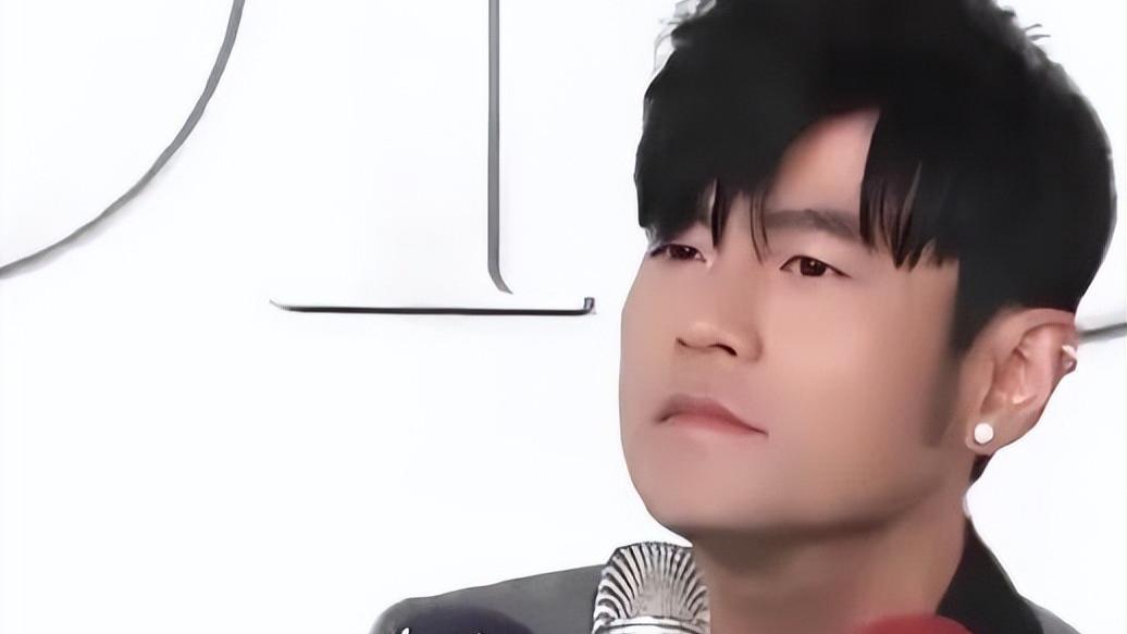 时隔4年等来19秒预告，12首新歌藏着5首中国风——周董这次玩真的？