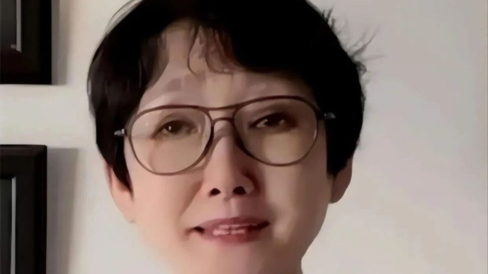 65岁成方圆近况曝光！经历两段失败婚姻，如今尽情享受单身生活