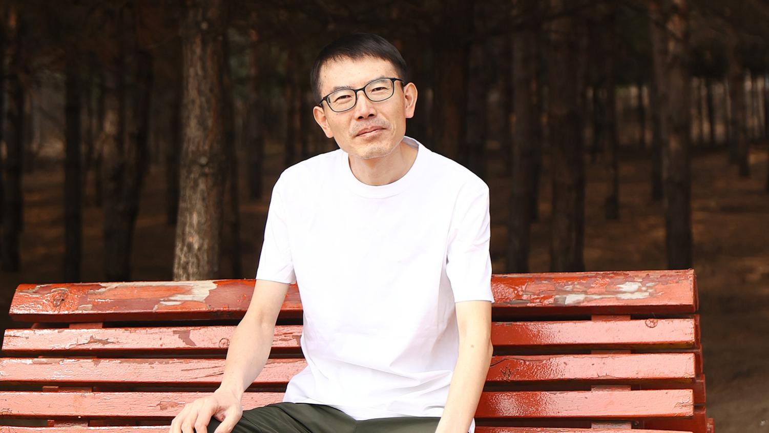 户外通勤全能战甲！不止防油污，热门VBREX六防T恤测评，夏日新体验