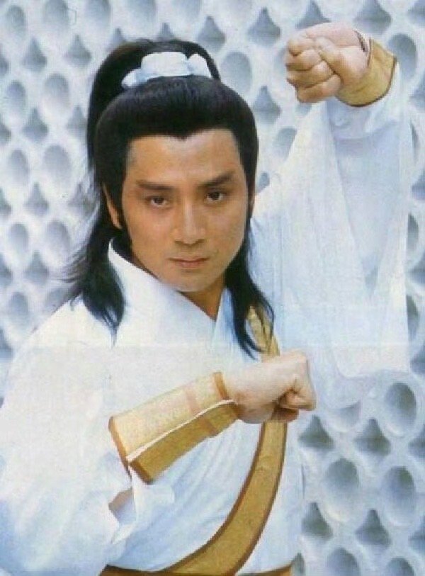 这阵容简直是为“剧抛脸”这个词量身定做的！看他们演戏就像开盲盒，你永远猜不到下一