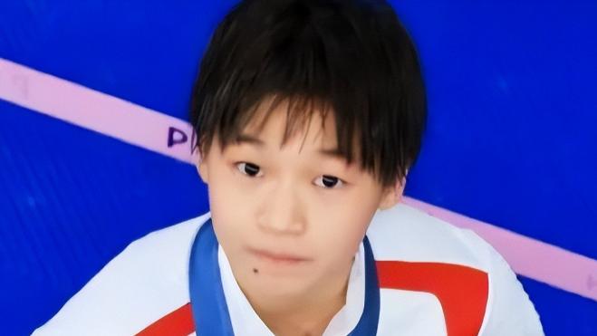 全红婵罕换发型，扎编织发型亮相尽显甜美，这才是00后应有的样子