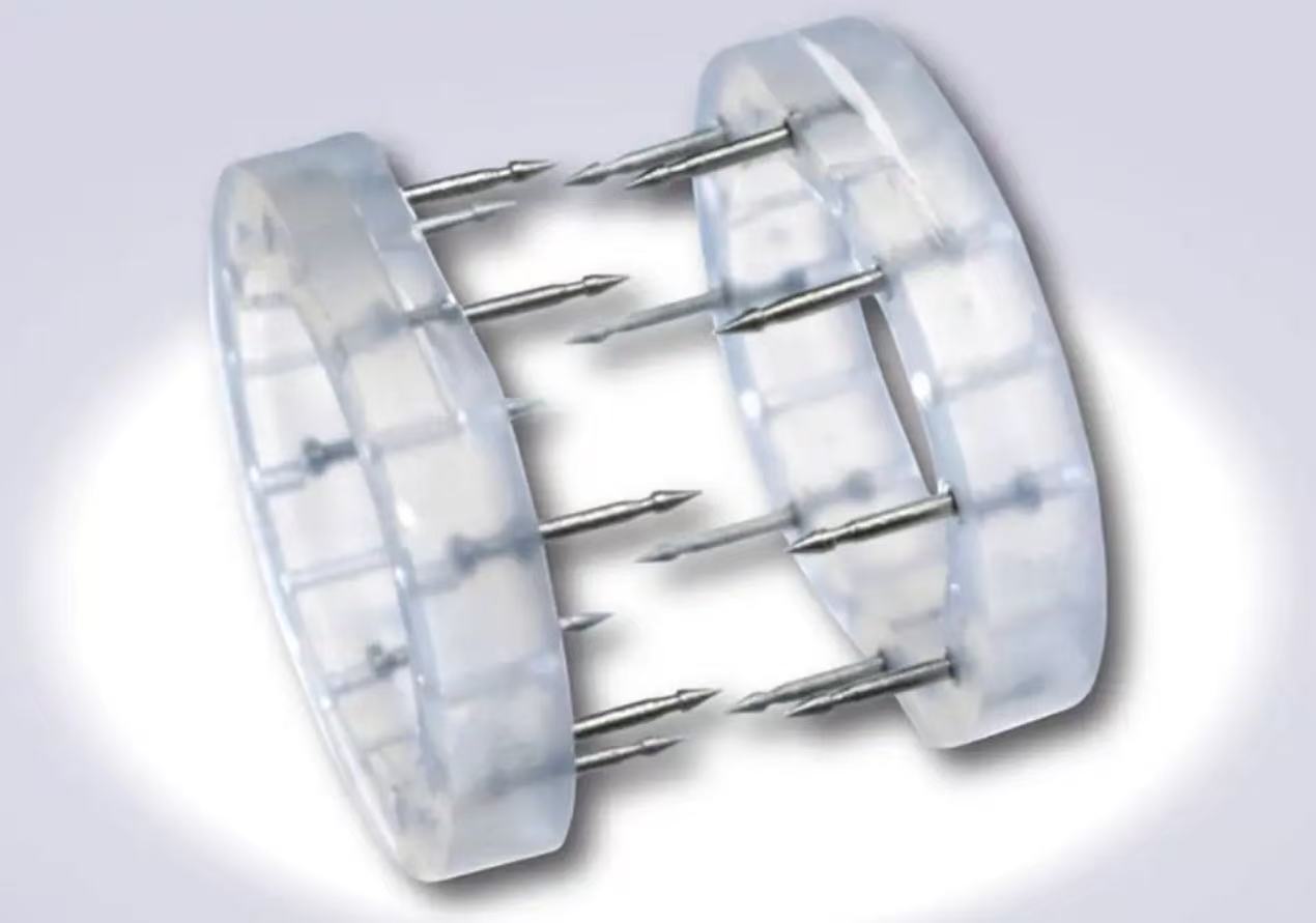 这事儿听得我后脊背发凉，医生为了拿20%的回扣，骗病人花10万块钱买昂贵的吻合器