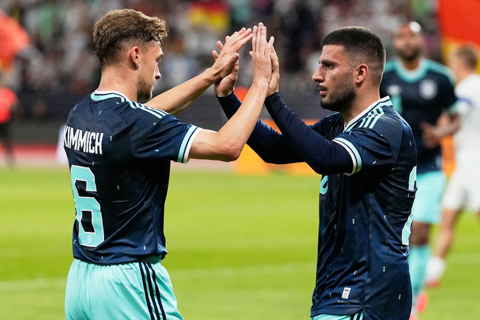 世界杯热身赛综述：美国3-2塞内加尔！瑞士4-1约旦，德国4