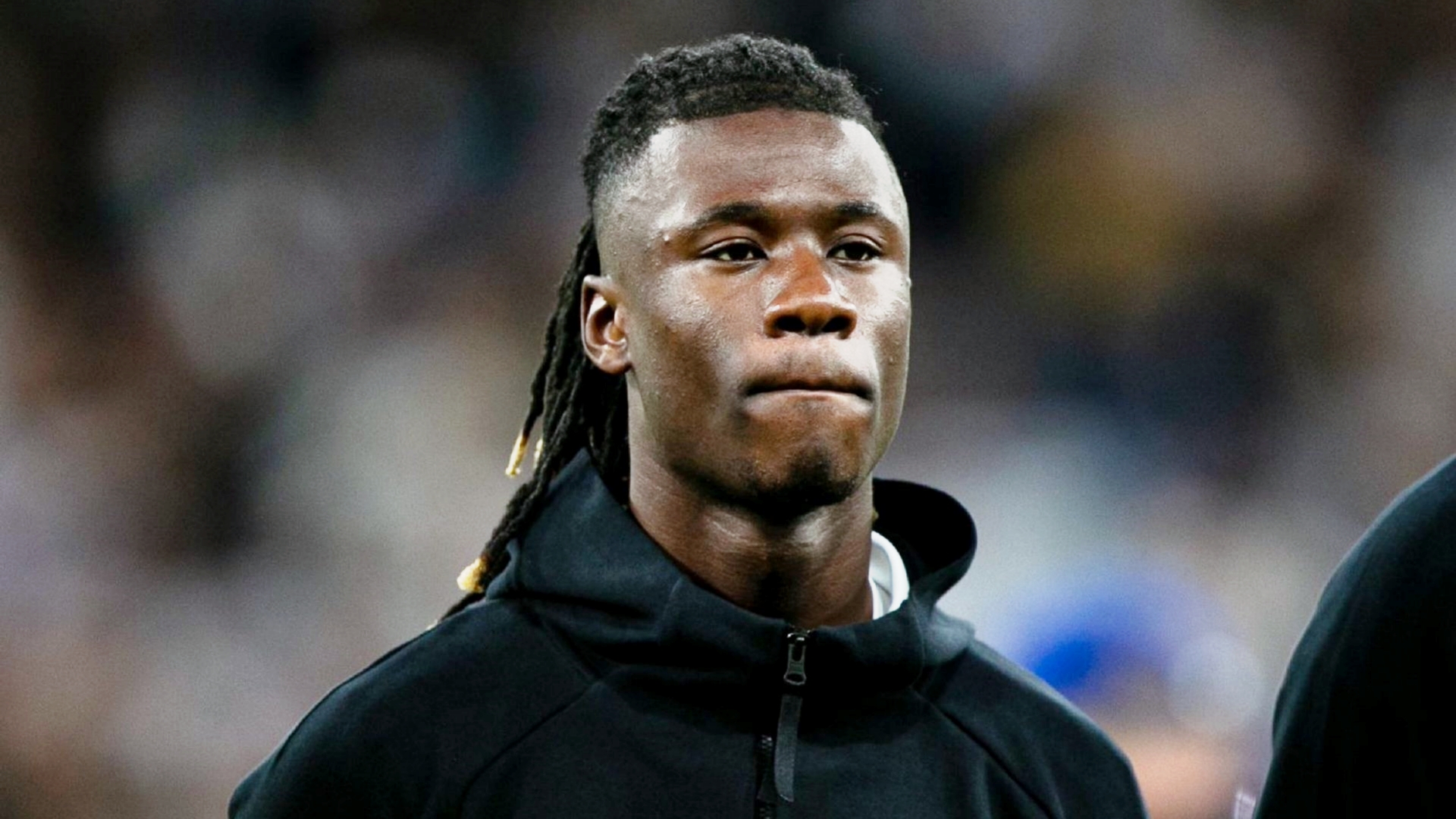 记者消息，皇马愿听取对卡马文加的报价，多家英超球队有意。
皇马尚未定价，但很明显